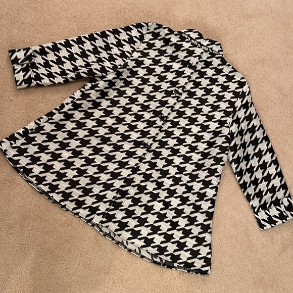 NEW ala Bala Houndstooth Pleated Shacket – Statement Button-Down Blazer (XL) - Picture 10 of 17